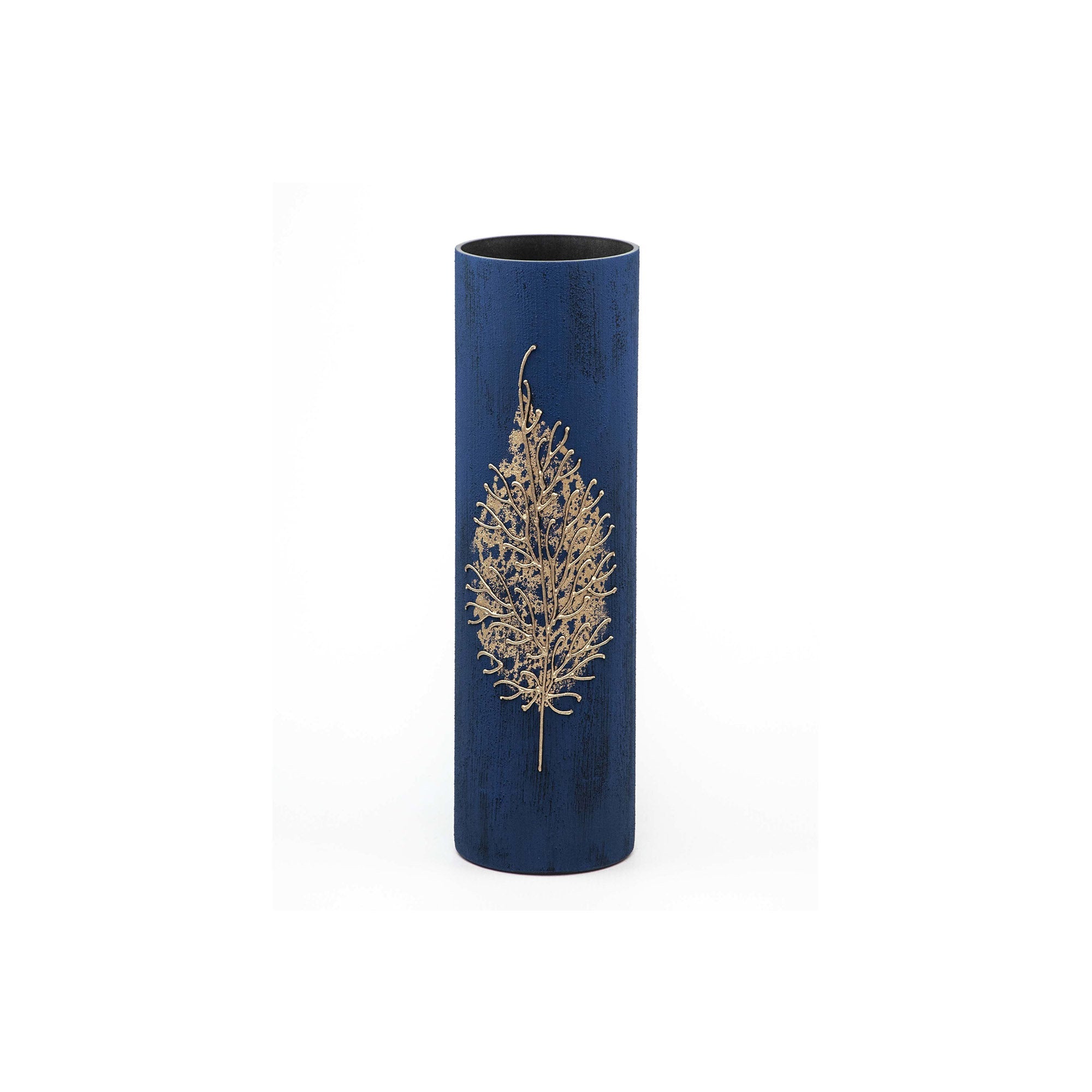 Elegant gold leaf decorated glass vase showcasing unique hand-painted designs, perfect for floral arrangements.