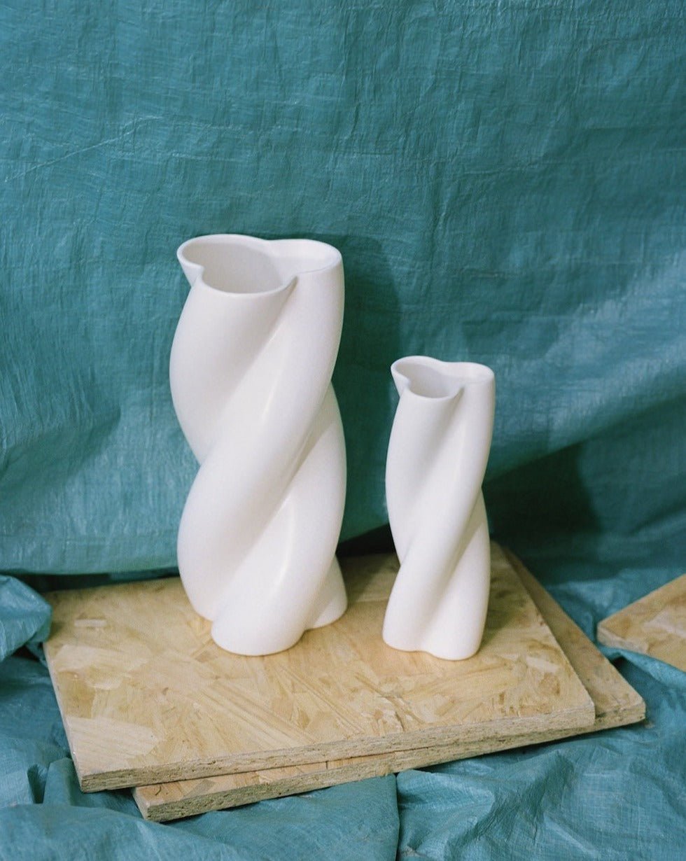Nordic Marshmallow Ceramic White Flower Vase with a unique marshmallow shape, perfect for modern home decor.
