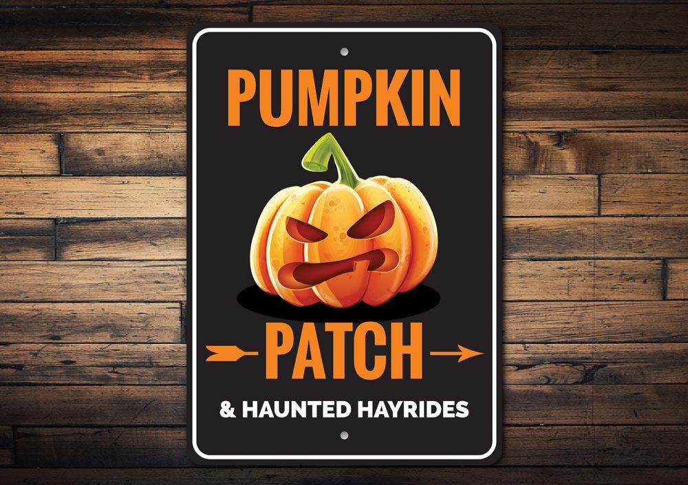 Pumpkin Patch Jack O Lantern Sign made of high-quality aluminum, featuring a spooky design perfect for Halloween decorations.