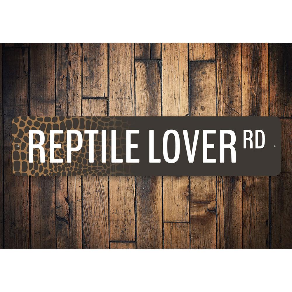 Reptile Lover Road Sign made of high-quality aluminum, featuring vibrant colors and a unique design, perfect for reptile enthusiasts.
