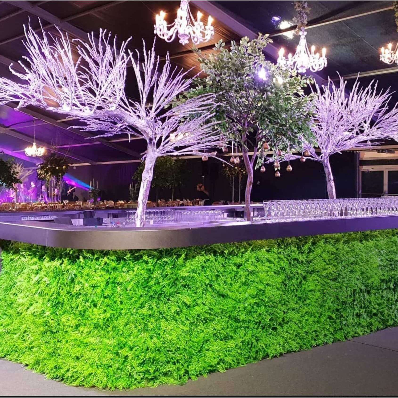 A 25cm x 25cm sample of Dense Fern Artificial Vertical Garden showcasing realistic green foliage.