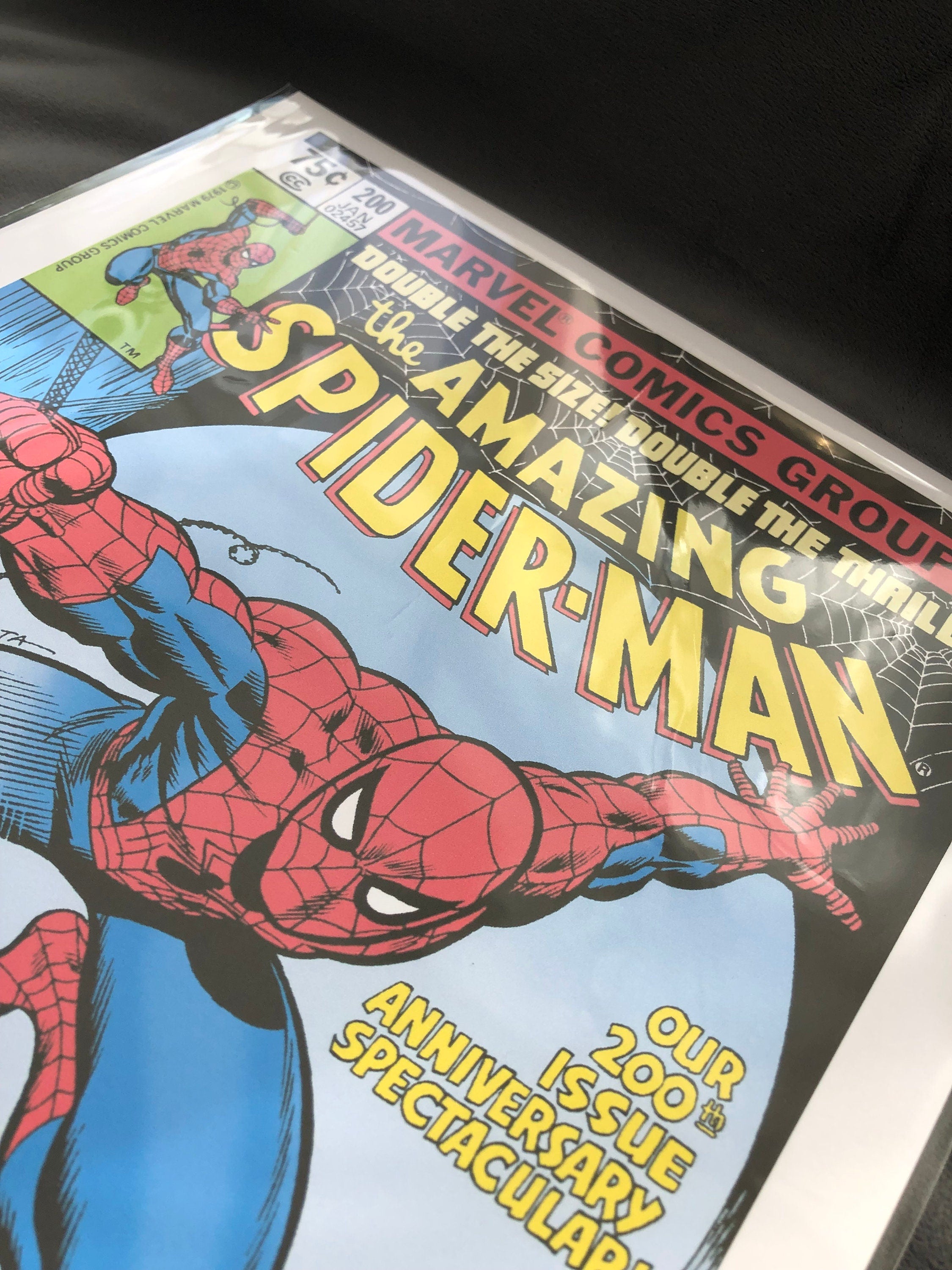 Set of 3 superhero comic cover prints featuring Spider-Man, Hulk, and Iron-Man in vibrant colors.