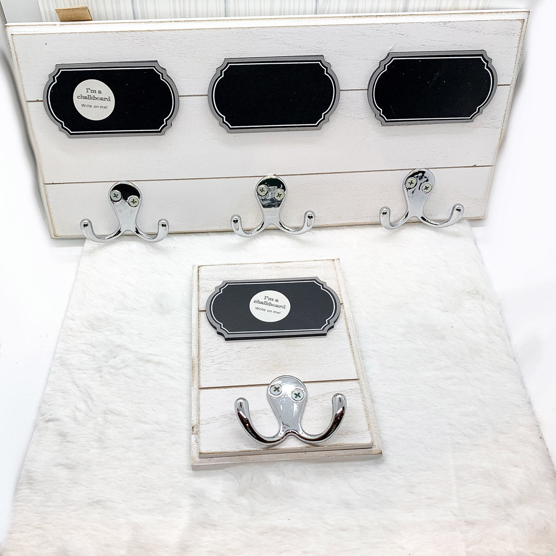 Single Hang Chalkboard with one wooden hook, featuring chalkboard labels for reminders and organization.