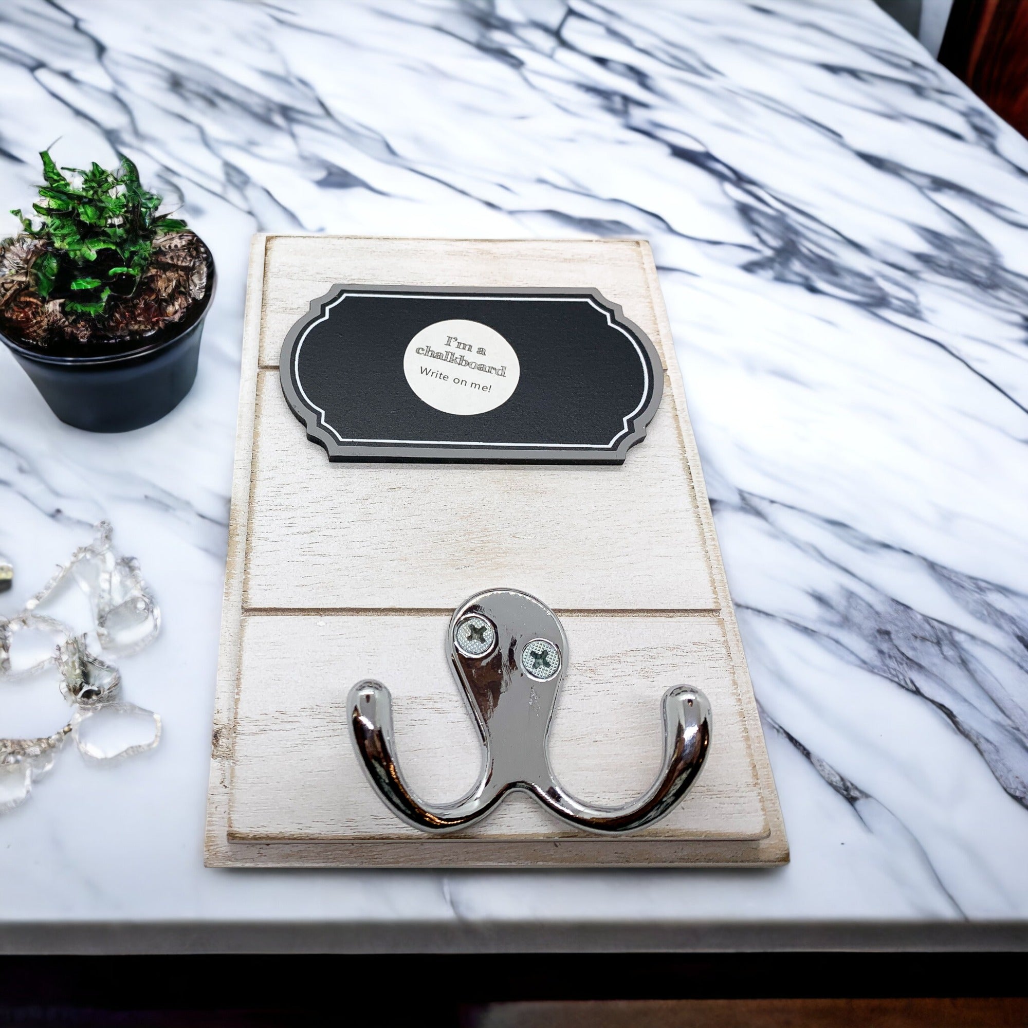 Single Hang Chalkboard with one wooden hook, featuring chalkboard labels for reminders and organization.