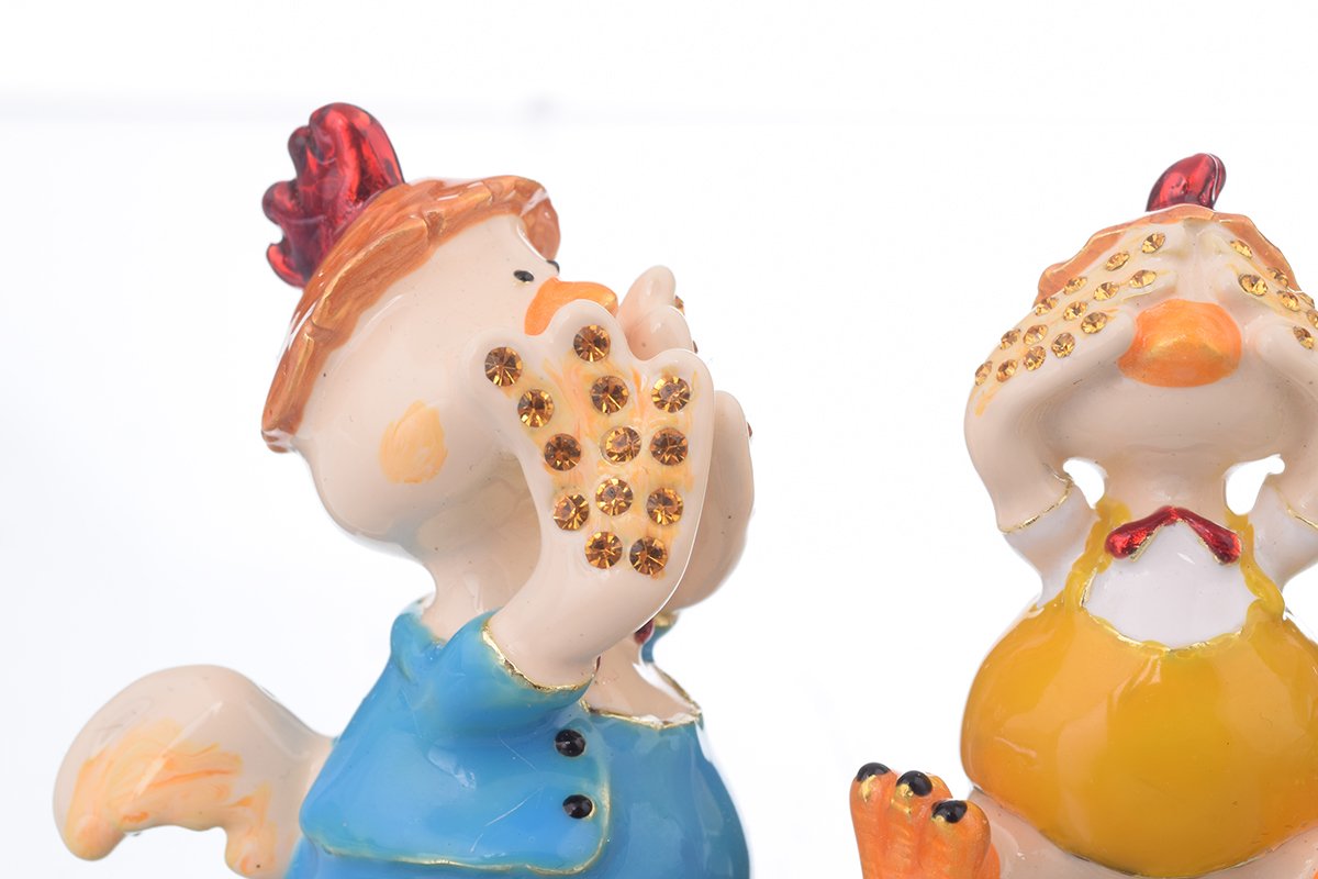 Handcrafted Three Ducks trinket box with Austrian crystals and gold plating, elegantly designed for decorative and storage purposes.