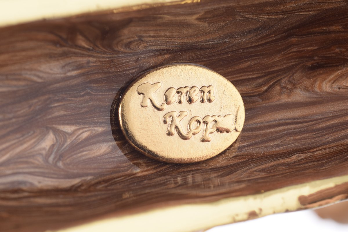 Handcrafted Three Ducks trinket box with Austrian crystals and gold plating, elegantly designed for decorative and storage purposes.