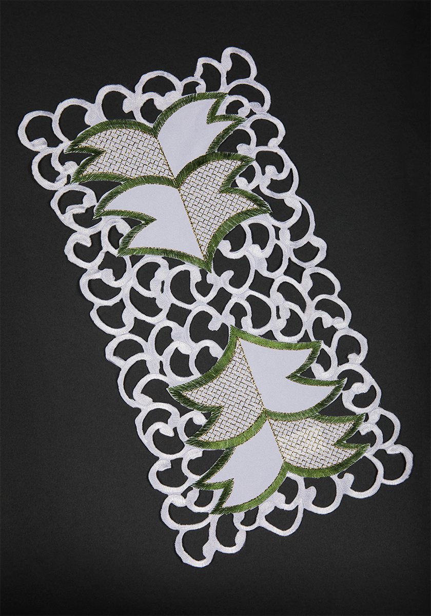 Set of 4 XD110708 Tannenbaum Traycloths featuring intricate Christmas tree embroidery on a crisp white background.