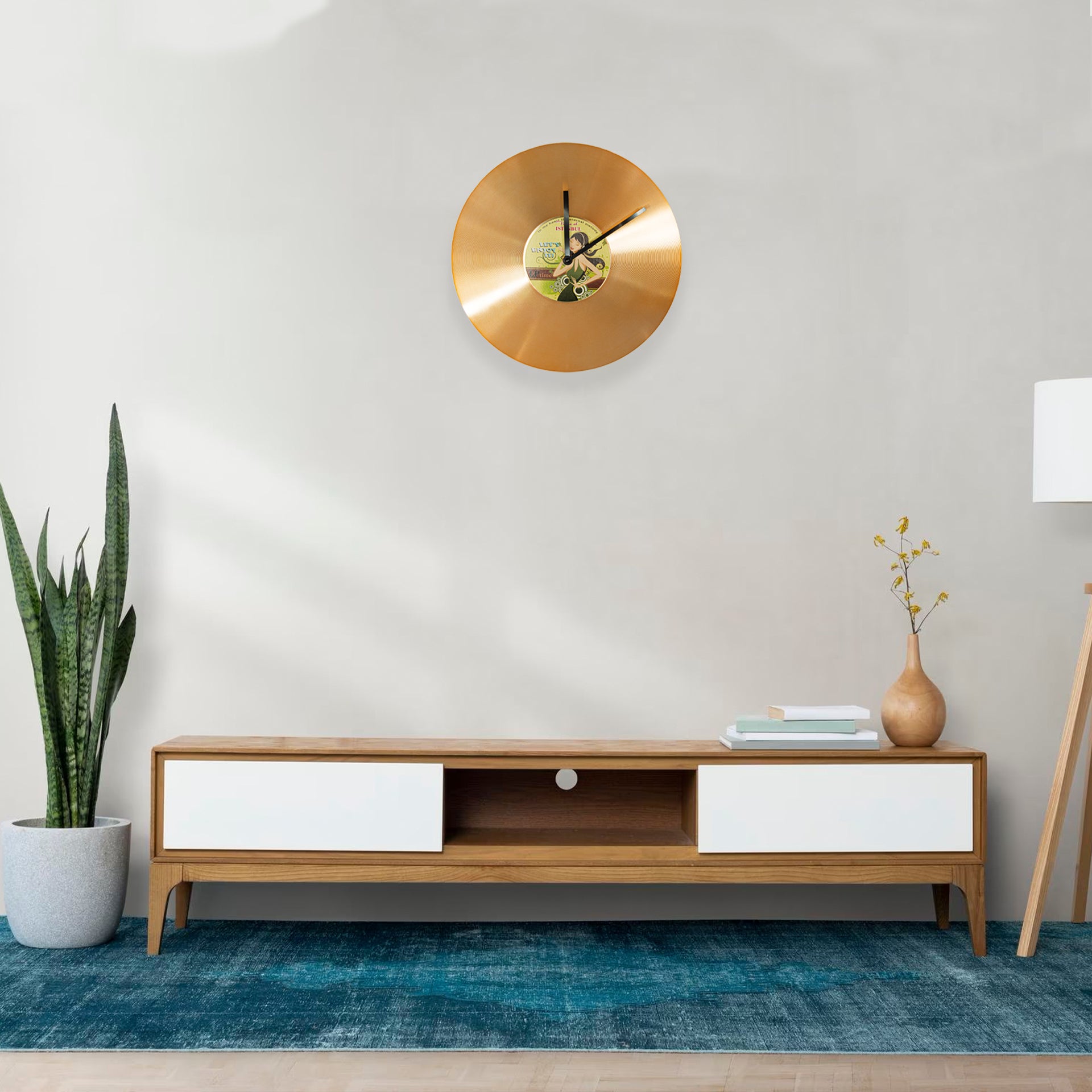 Xoom Plaque-förmige Wanduhr mit bunten Blumenmotiven, ideal für Wanddekoration.