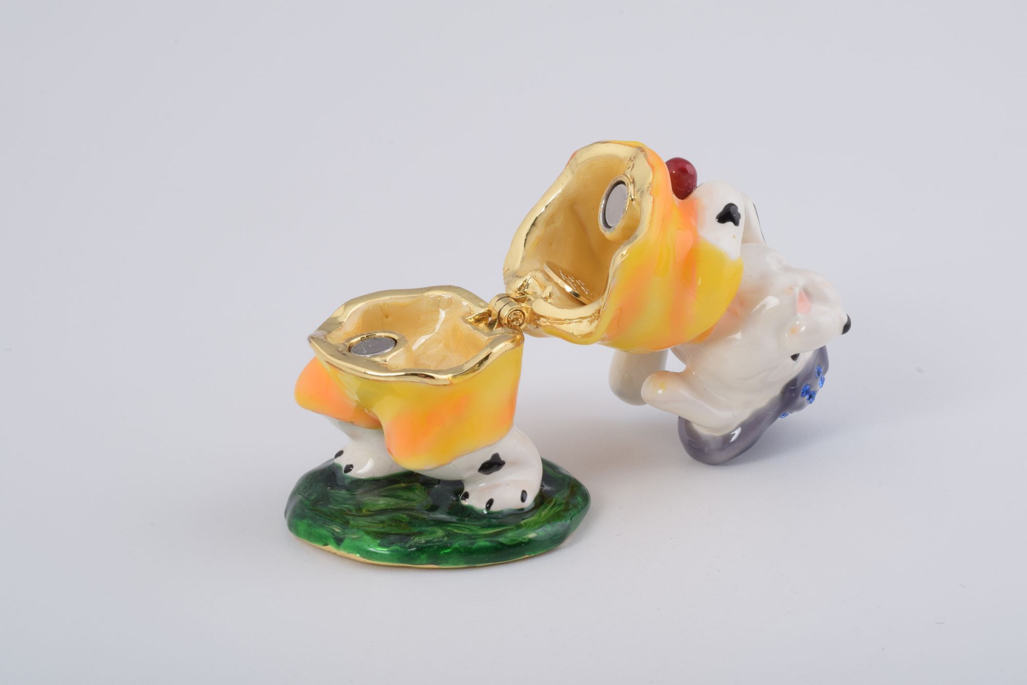 Handmade Zodiac Dog trinket box with enamel painting and Austrian crystals, featuring a secure magnetic closure.