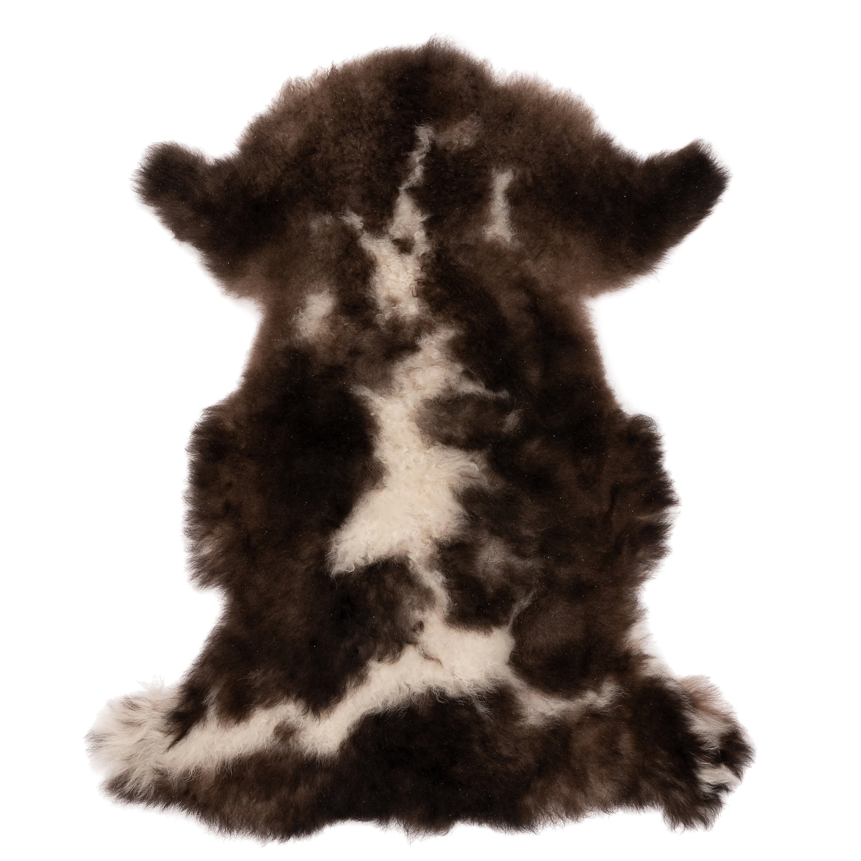 S226 Unieke Schapenvacht in bruin, 90 x 50 cm, met een volle, wollige textuur, perfect voor decoratie en comfort.