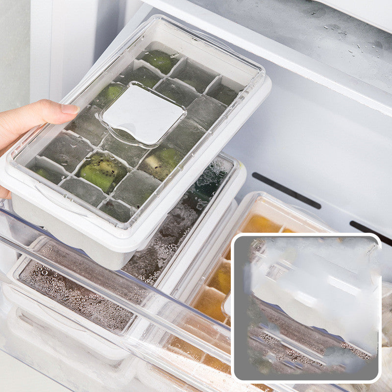 18-grid transparent ice-making hole cover with silicone base, designed to prevent odors and spillage, featuring easy water filling and stackable design.