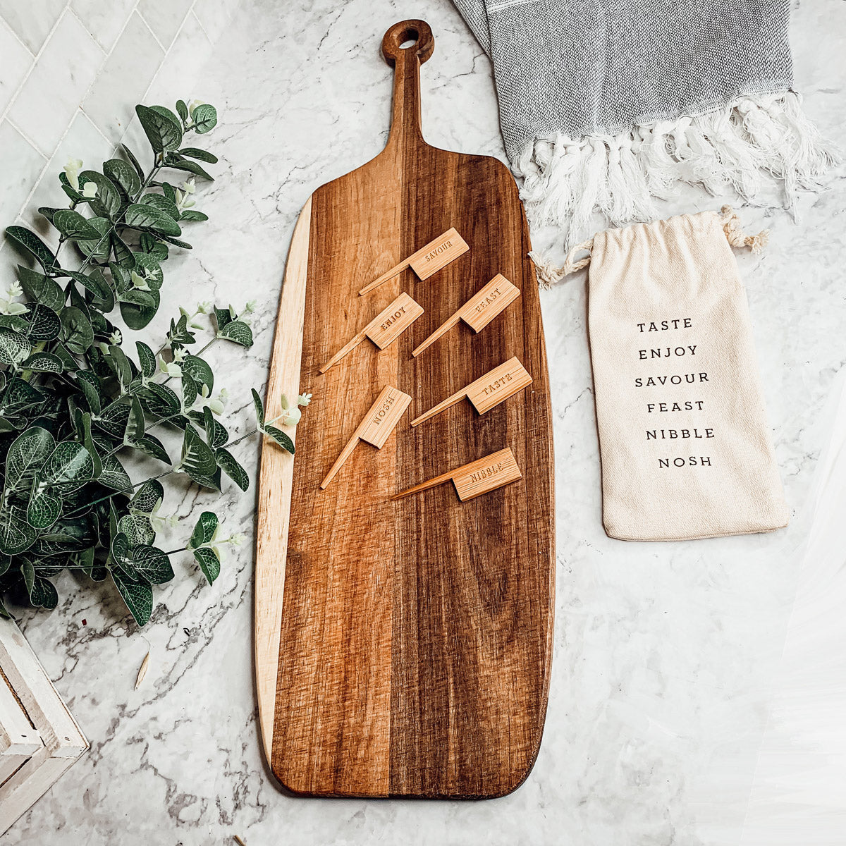 Handmade Acacia Wood Serving Board with Bamboo Markers, featuring a natural grain finish and a convenient handle for easy serving.