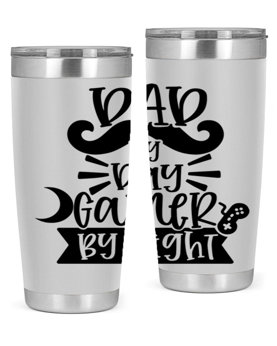 Dad by Day Gamer 67# Tumbler in stainless steel with a vibrant design, perfect for keeping drinks hot or cold.