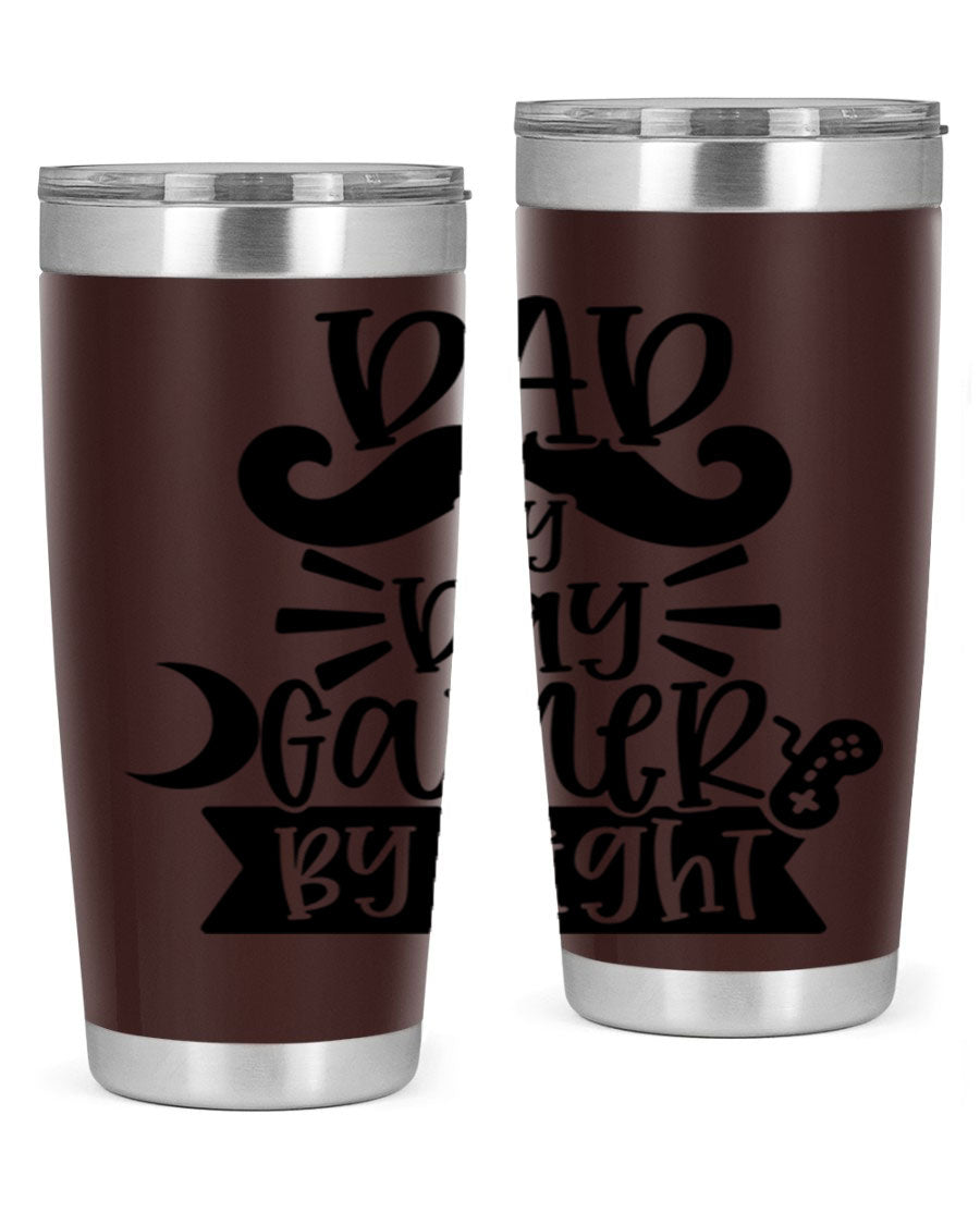 Dad by Day Gamer 67# Tumbler in stainless steel with a vibrant design, perfect for keeping drinks hot or cold.