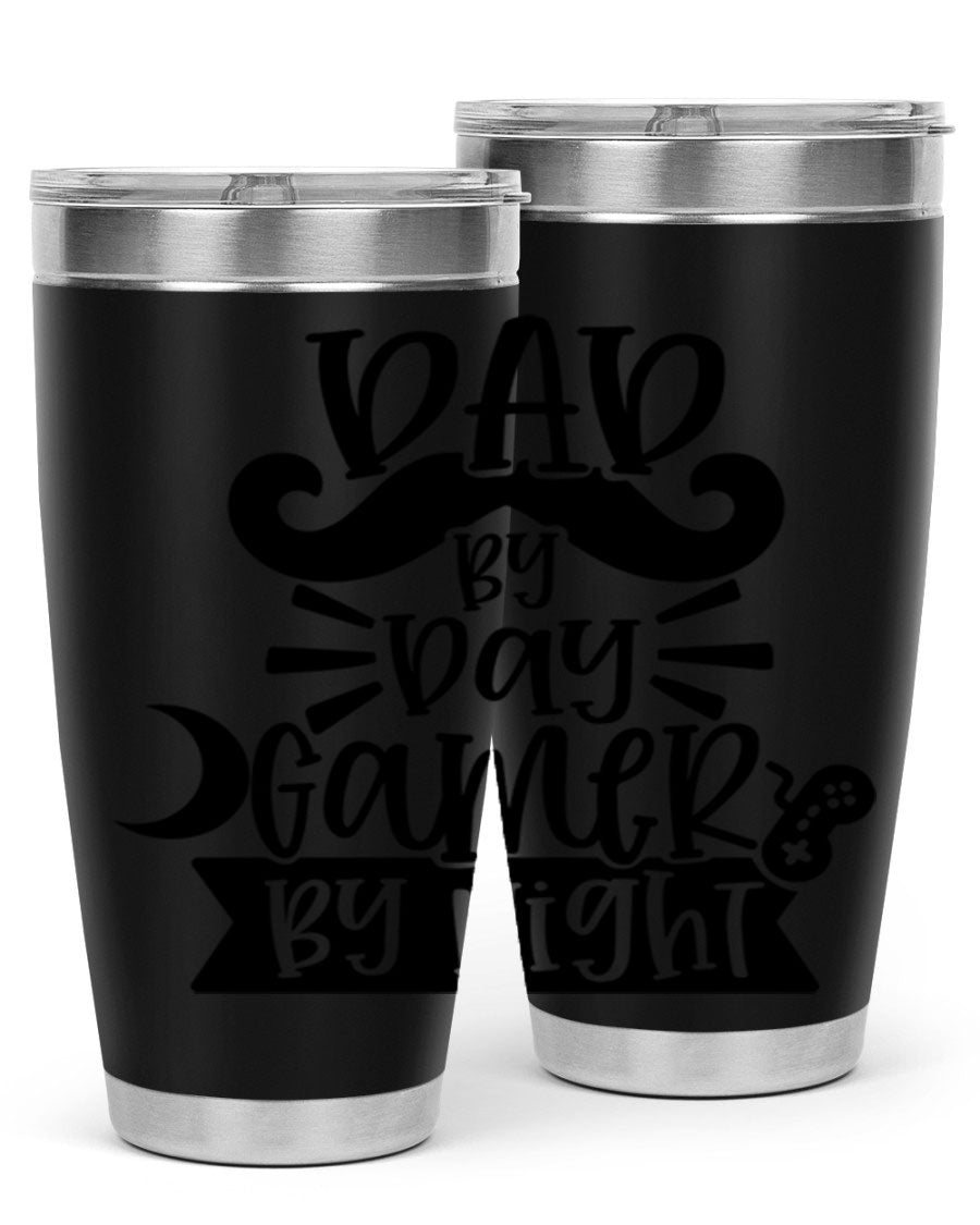 Dad by Day Gamer 67# Tumbler in stainless steel with a vibrant design, perfect for keeping drinks hot or cold.