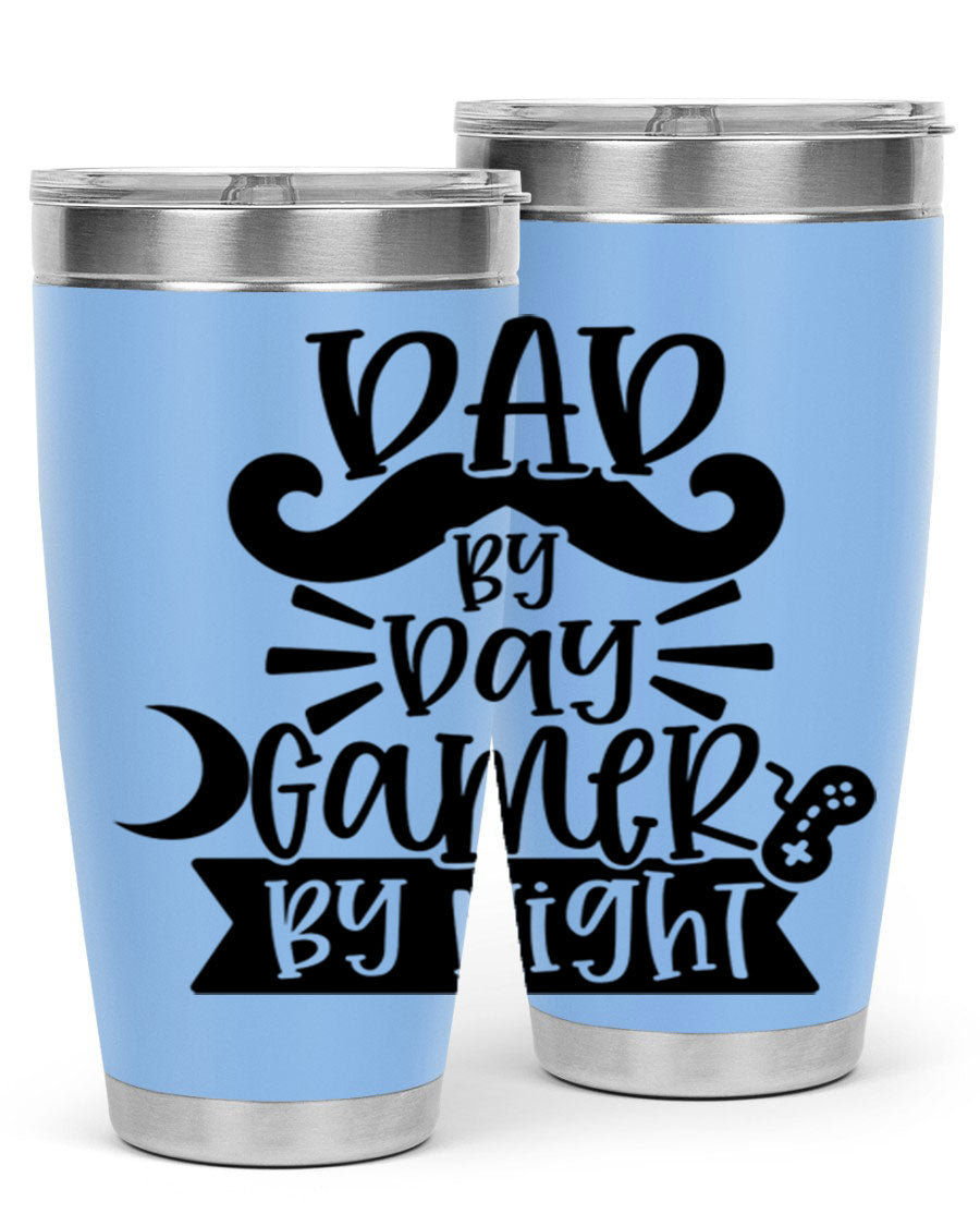 Dad by Day Gamer 67# Tumbler in stainless steel with a vibrant design, perfect for keeping drinks hot or cold.
