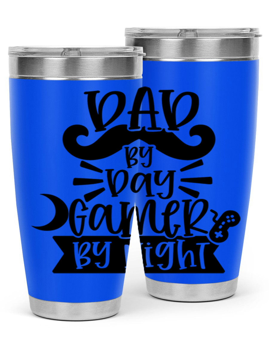 Dad by Day Gamer 67# Tumbler in stainless steel with a vibrant design, perfect for keeping drinks hot or cold.