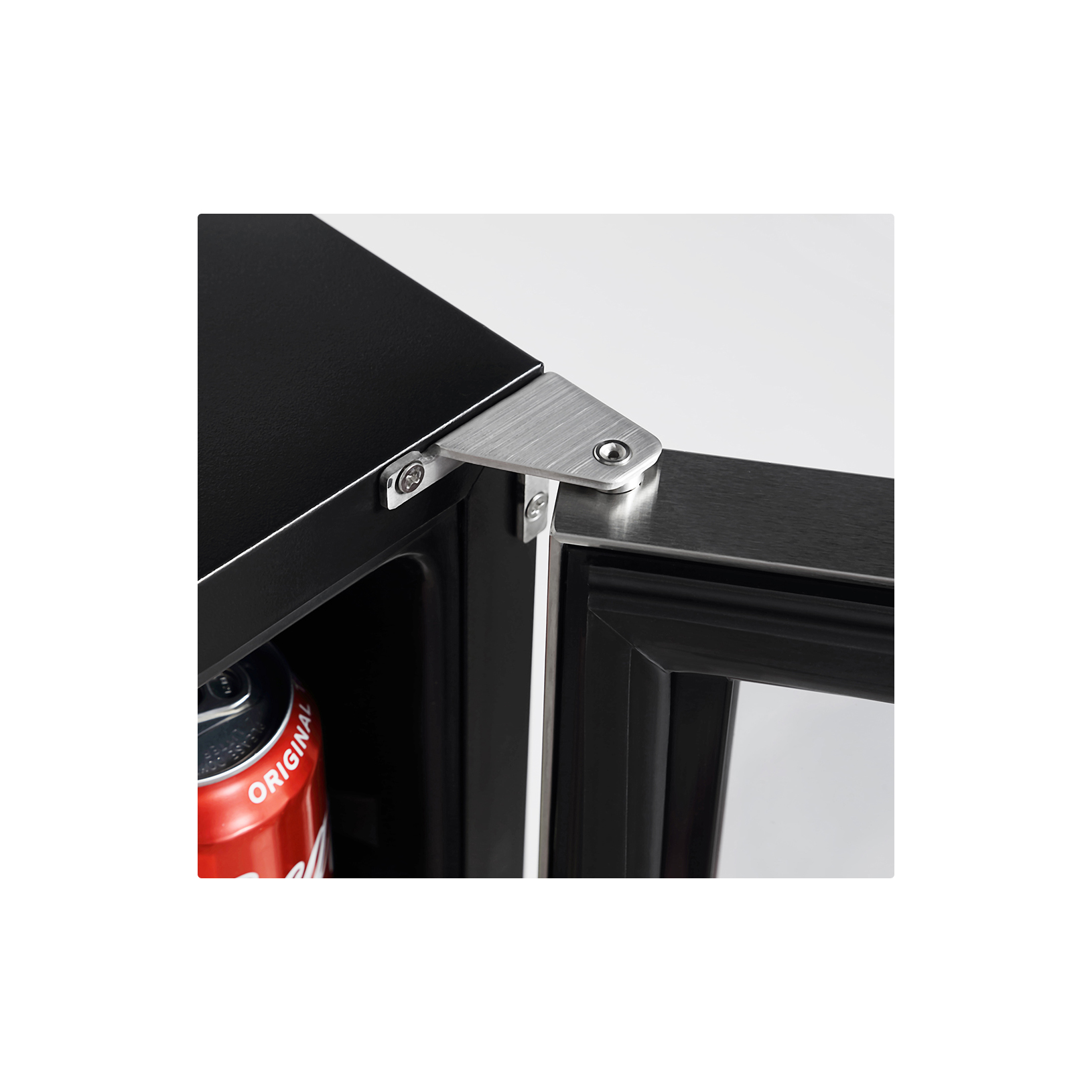 Empava BR02S 24 Inch Freestanding & Built-in Beverage Fridge with glass door and adjustable shelves, showcasing a variety of drinks.