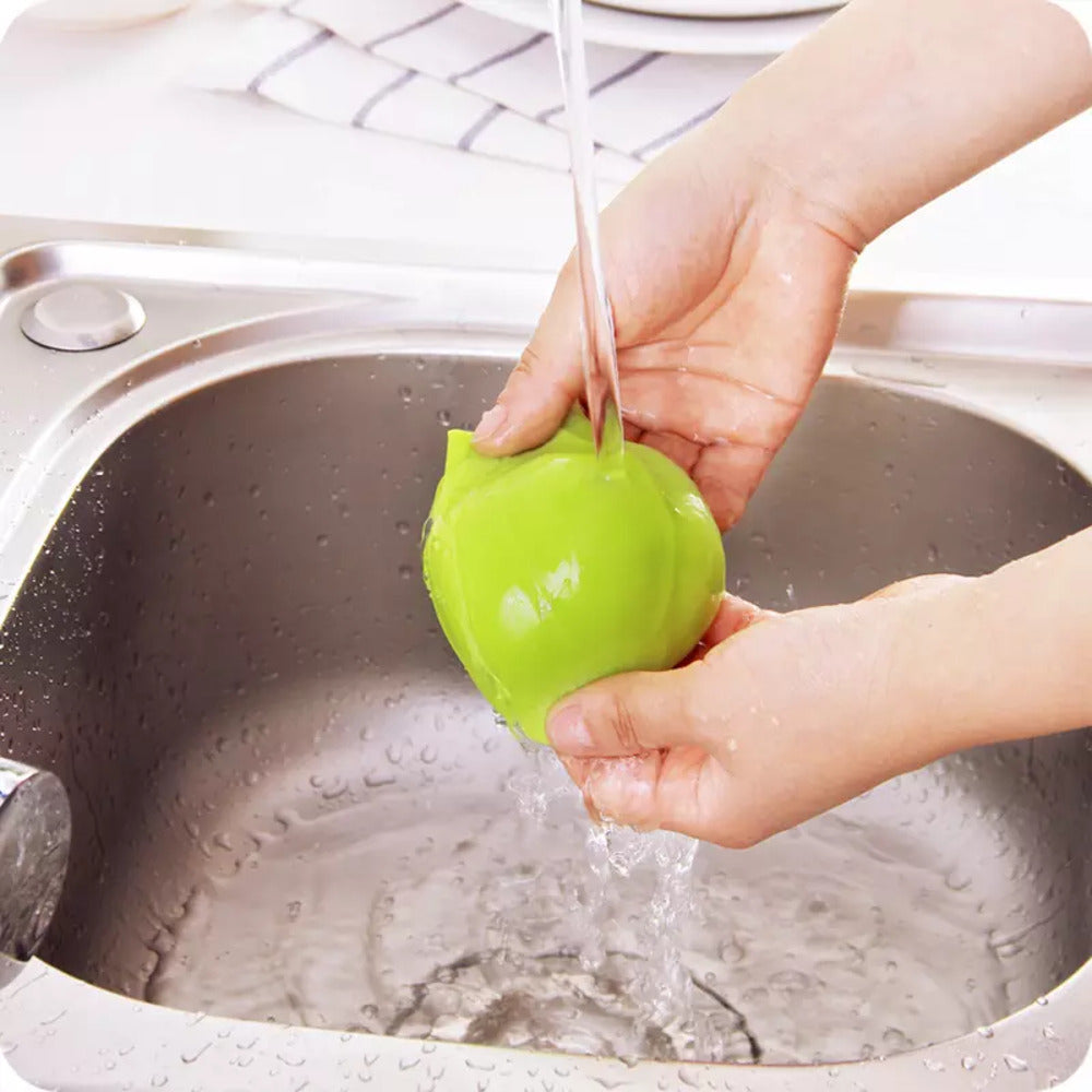 Silicone Garlic Peeler in garlic shape, designed for easy peeling of garlic cloves while keeping hands odor-free.