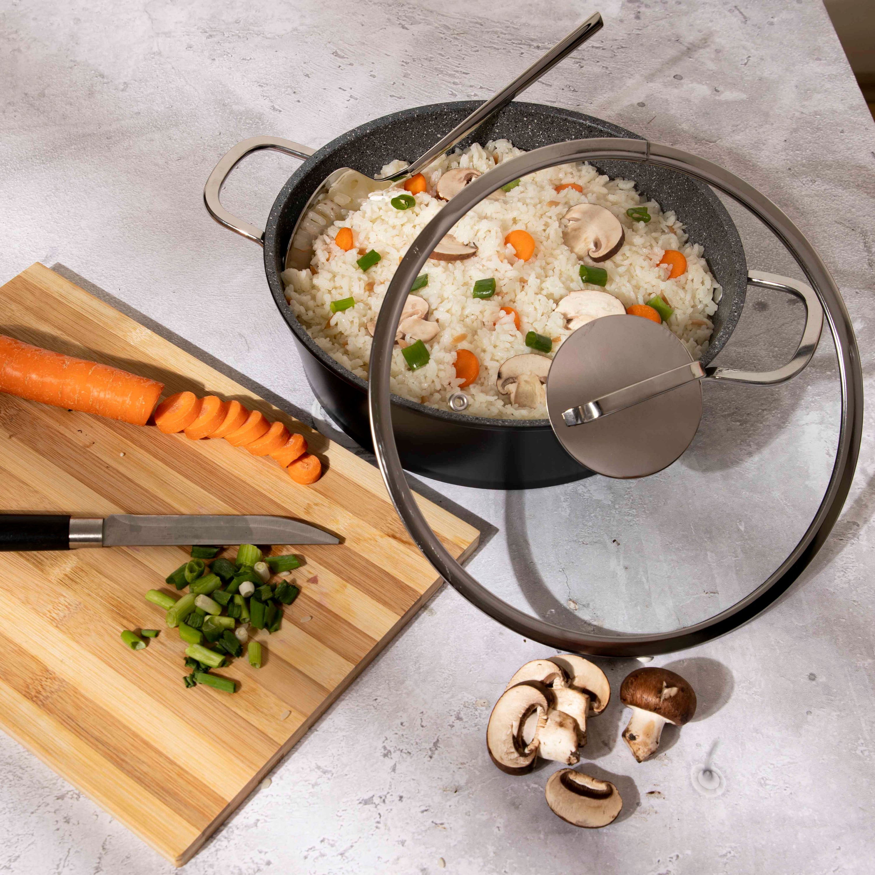 Serenk Excellence Collection Kochtopf, Ø 26 cm, 2,5 L aus hochwertigem Granit mit PTFE-Beschichtung, ideal für gesundes Kochen.