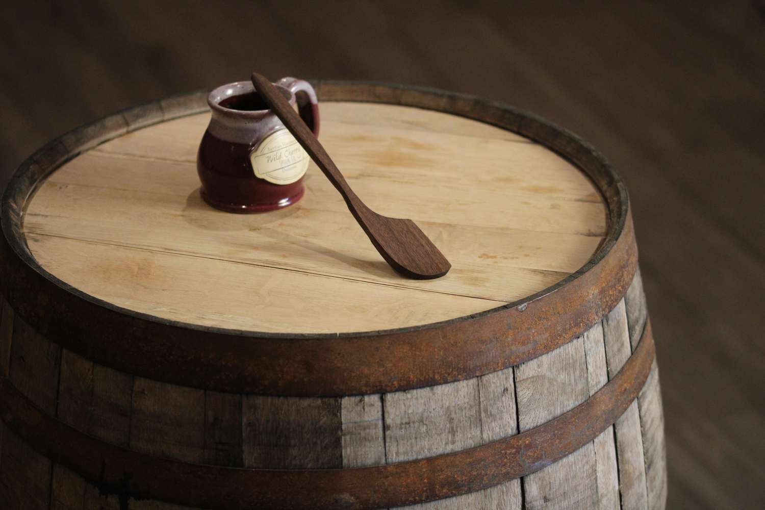 Handcarved Wok / Stir Fry Spatula made from walnut wood with a smooth handle, perfect for stirring and scraping.