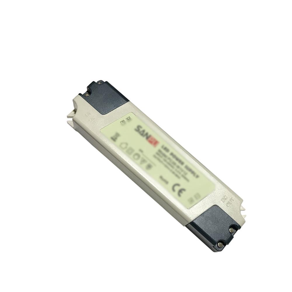 Compact 7W LED Driver Power Supply Transformer for DC 12V applications, featuring input voltage of AC 110V/230V and CE certification.
