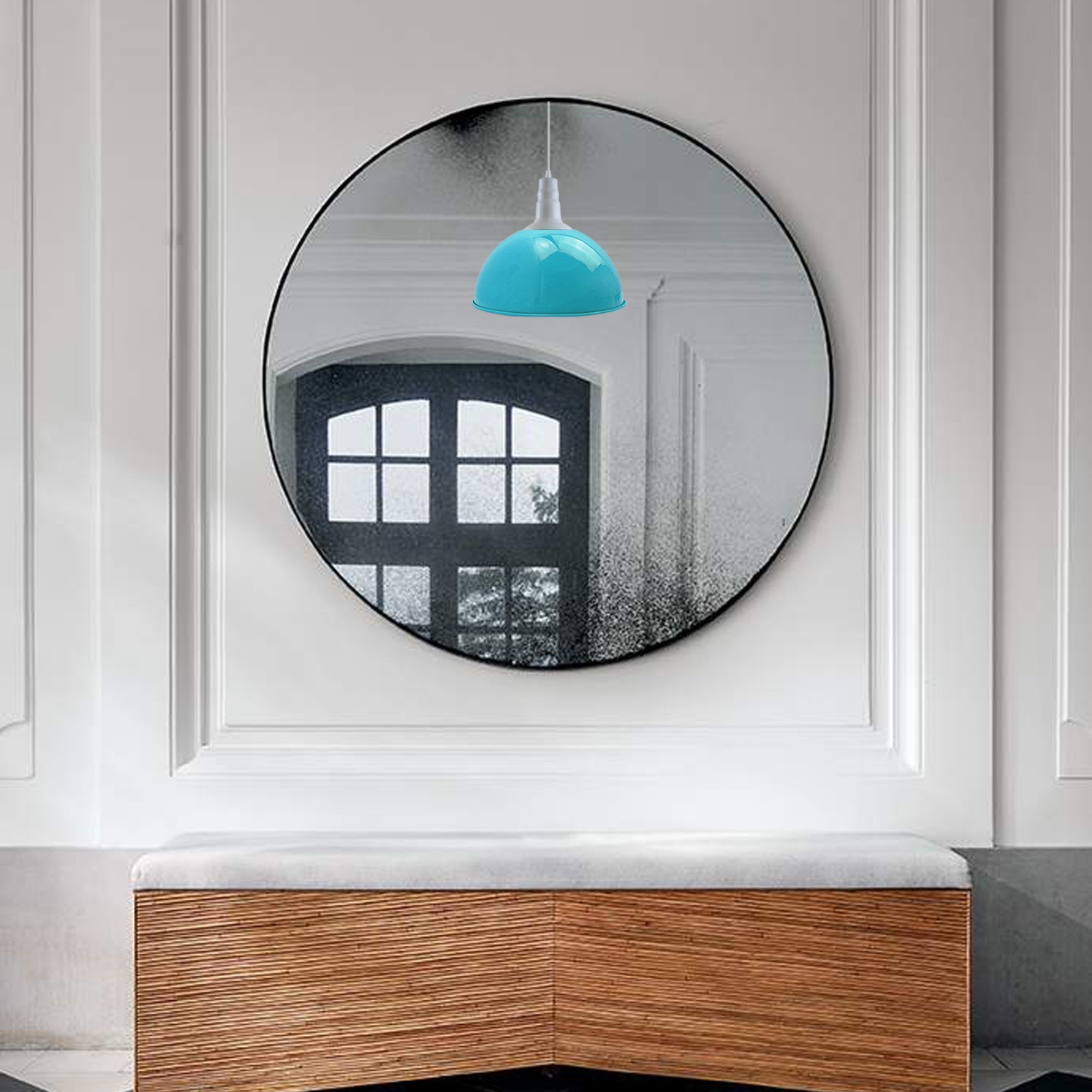 Industrial pendant lamp shades in a vintage style, perfect for indoor lighting in kitchens, bars, and dining areas.