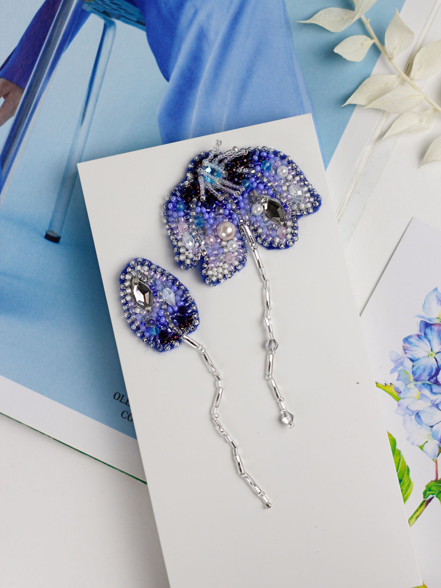 Bead Embroidery Decoration Kit featuring colorful Preciosa beads, natural art canvas, and detailed instructions for crafting.