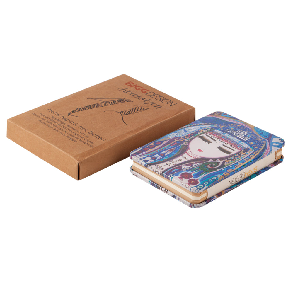 Biggdesign Notizbuch mit Hardcover, gestreiften Blättern und buntem Design, ideal für Notizen und Planung.