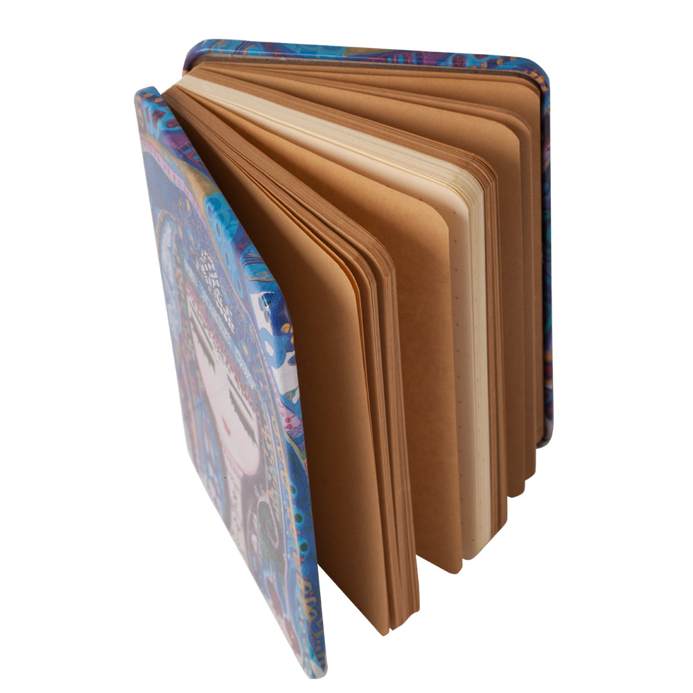 Biggdesign Notizbuch mit Hardcover, gestreiften Blättern und buntem Design, ideal für Notizen und Planung.