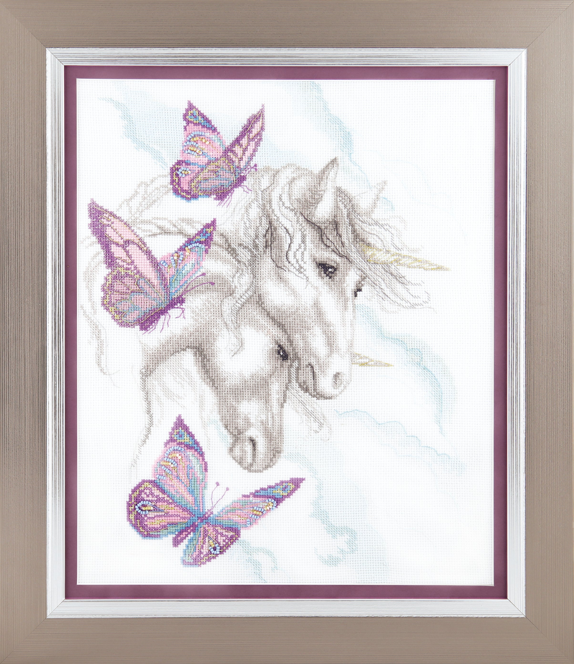 Cross-stitch kit M-427C featuring Aida fabric, Madeira floss, and Preciosa beads for crafting.