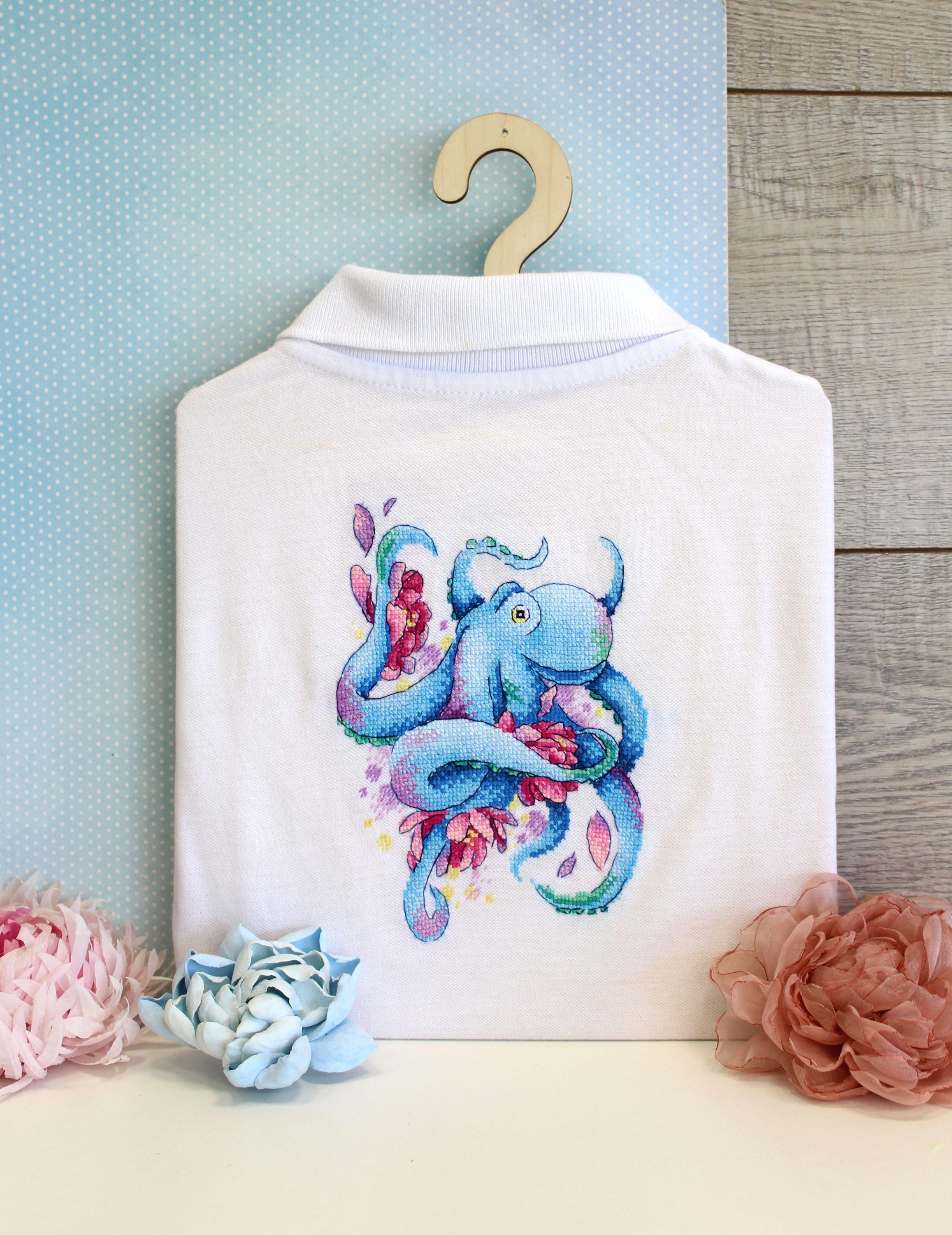 Octopus SV-548 Counted Cross Stitch Kit featuring water-soluble AIDA canvas, colorful threads, and a needle, designed by Anzhelika Ivanova.