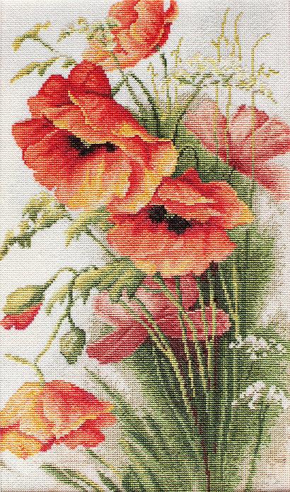 Poppies B213L Counted Cross-Stitch Kit with vibrant colors and Aida canvas.