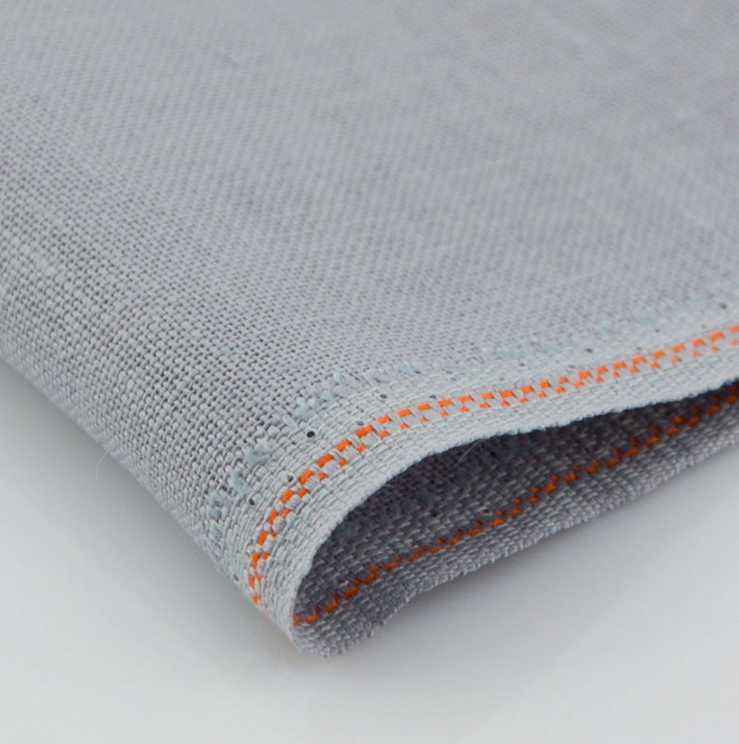 Precut Zweigart Belfast 3609/705 Pearl Gray canvas, 32 count, 100% linen, dimensions 48x68 cm, perfect for embroidery projects.