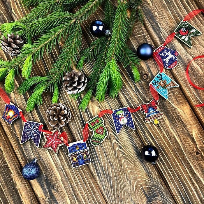 Set of 20 wooden embroidery blanks with intricate designs, perfect for creative needlework projects.