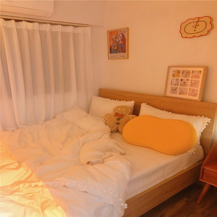 3D Neck Pillow made of memory foam with a soft yellow cotton cover, designed for travel comfort and support.