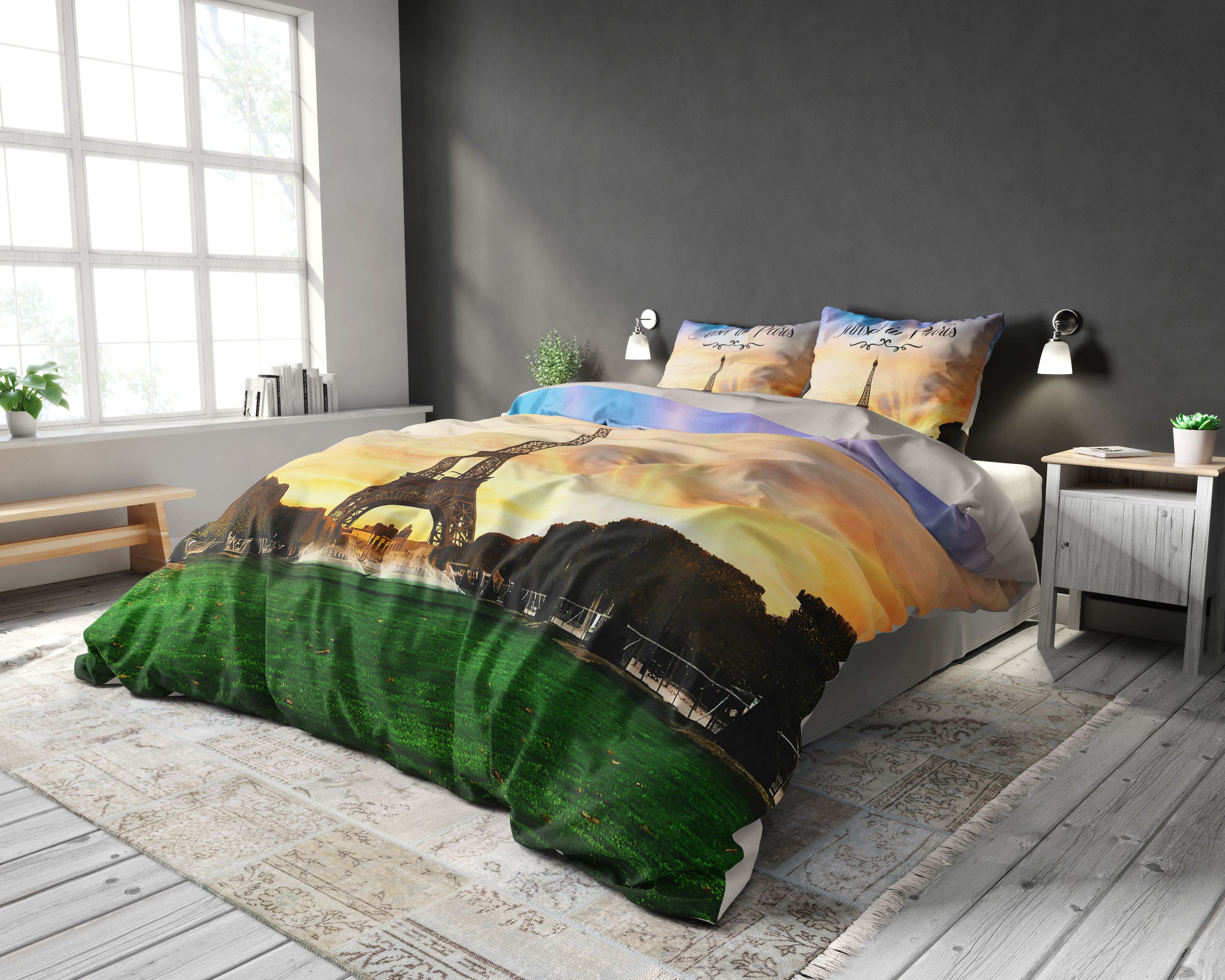 Monivärinen pussilakanasetti Auringonlasku Pariisissa, koko 240 x 220 cm, sisältää kaksi tyynyliinaa.