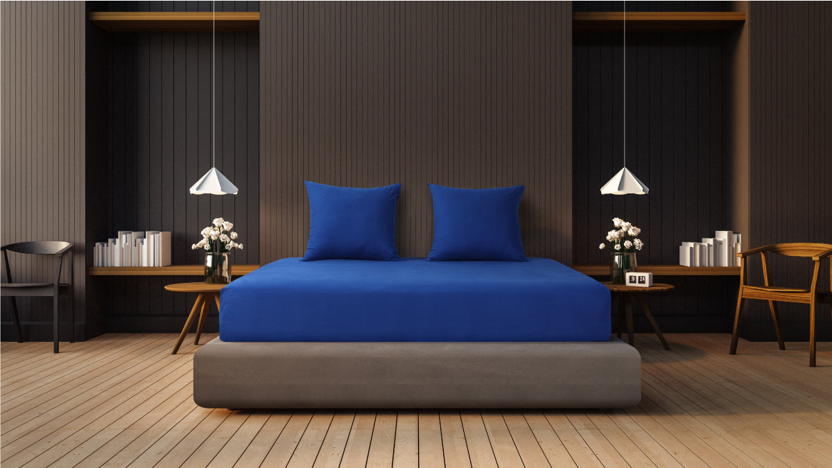 A double pack of Flannel Fleece Fitted Sheets in soft, plush cotton-flannel, ideal for cozy nights.