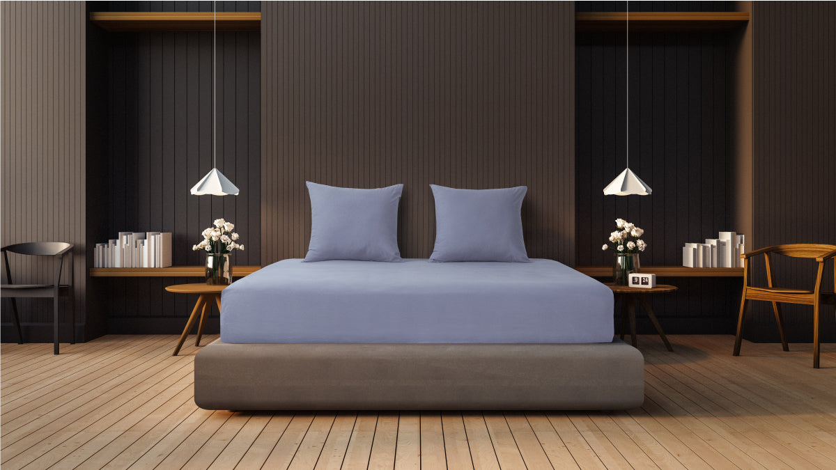 A double pack of Flannel Fleece Fitted Sheets in soft, plush cotton-flannel, ideal for cozy nights.