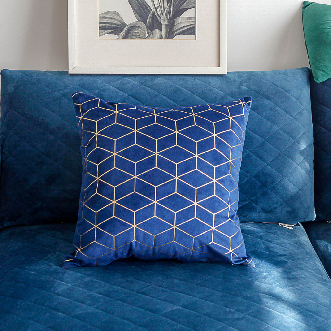 Luxurious gold printing pattern velvet cushion covers in a stylish geometric design, perfect for home and hotel decor.