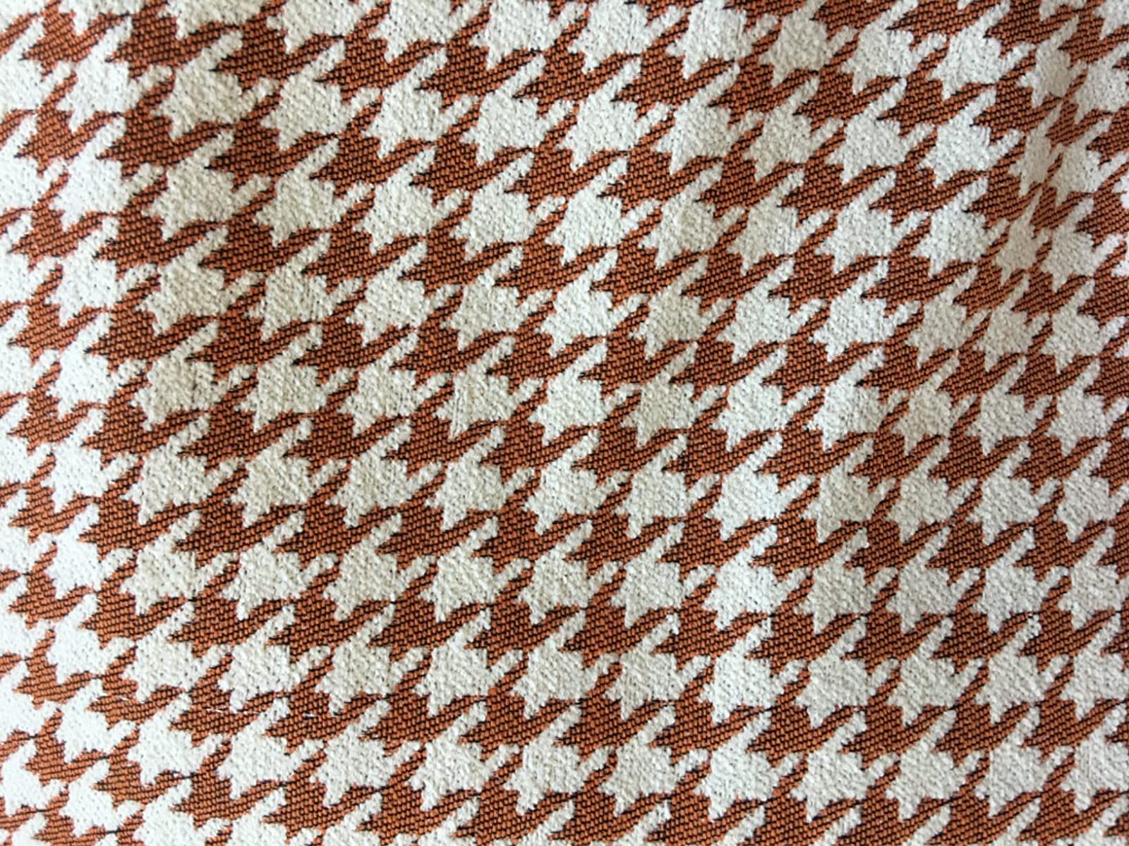 Houndstooth pattern cushion cover made of chenille and velvet, measuring 45cm x 45cm, showcasing a stylish design suitable for various room settings.