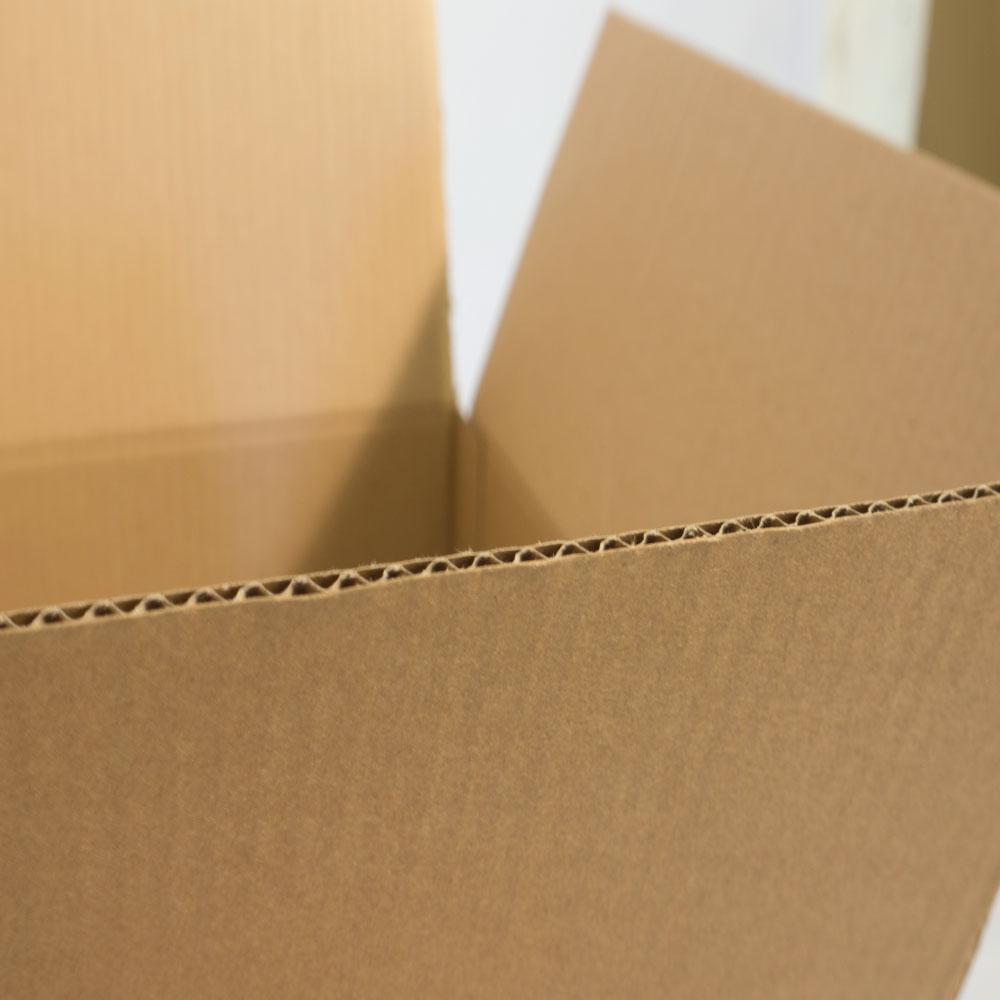 A pack of 30 small cardboard boxes, each measuring 250x150x150mm, ideal for moving and packing.