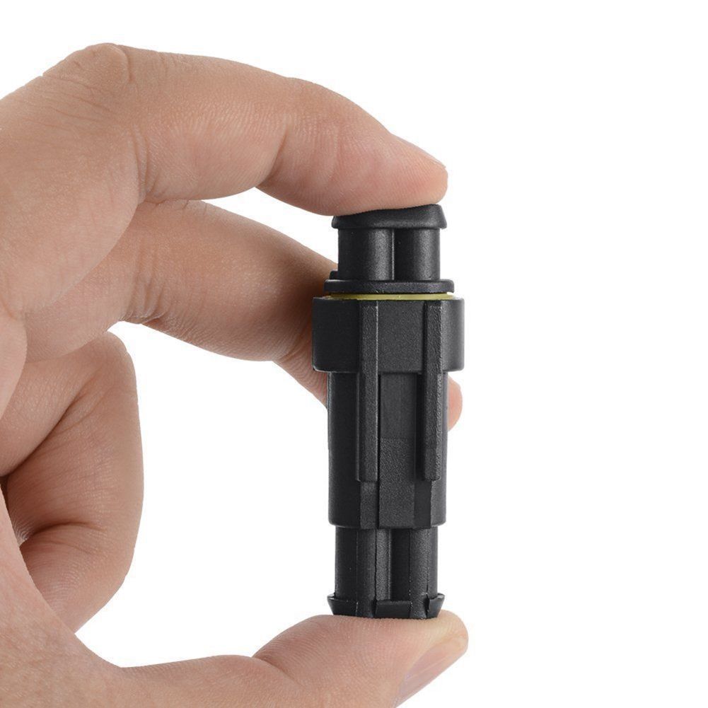 4x 1.5MM 2way Waterproof Auto Electrical Plug Connector Kits with male and female plugs, silicone seals, and crimp wire terminals.
