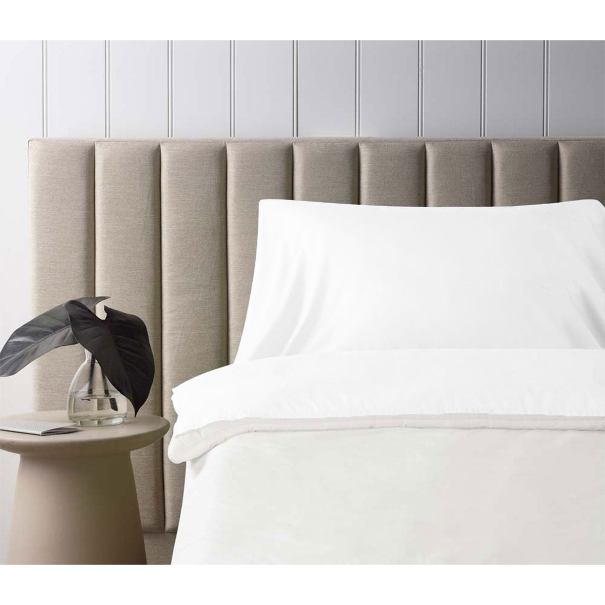 Accessorize Self Tanning Polyester Cotton Sheet Protector, 145cm x 220cm, designed to prevent tanning stains on bedding.