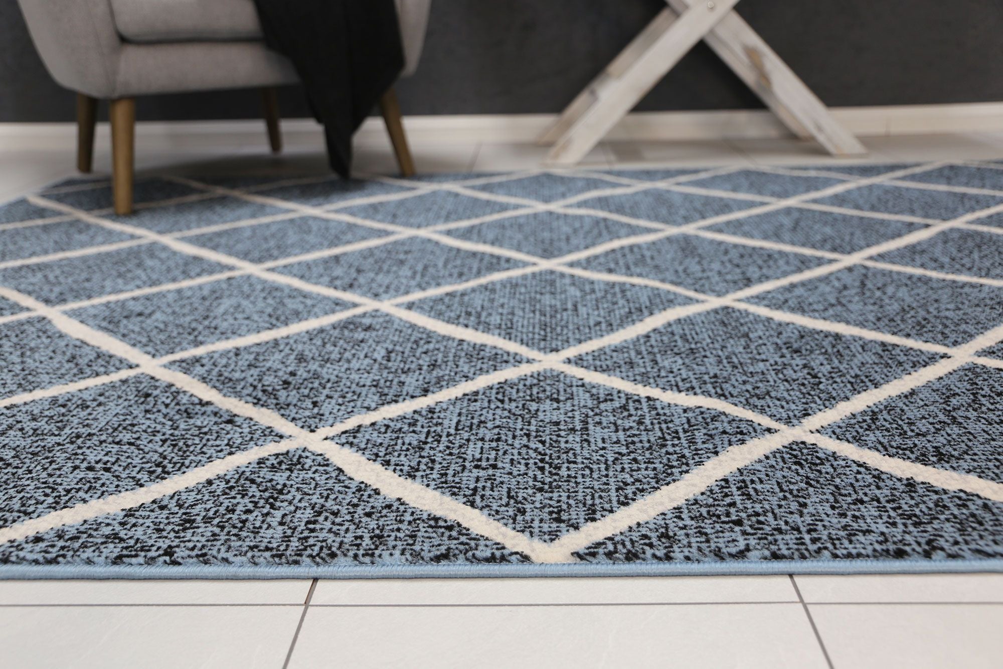 Allure Cross Diamond Blue Cream Rug, 240x330 cm, featuring a stylish diamond pattern in blue and cream colors, perfect for indoor decor.