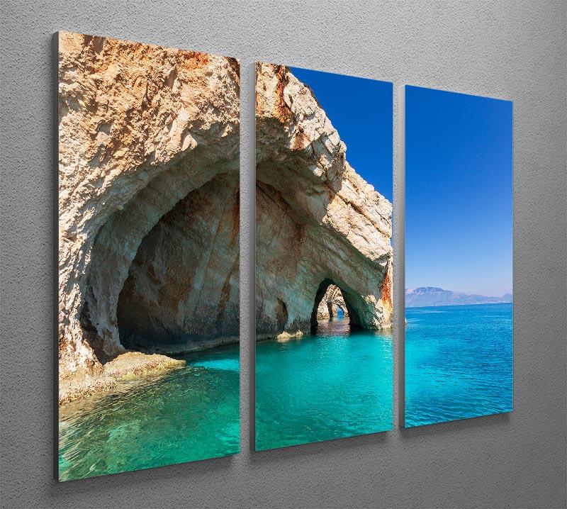 Beautiful sea landscapes depicted in a 3-panel canvas print, showcasing vibrant colors and serene ocean scenes.