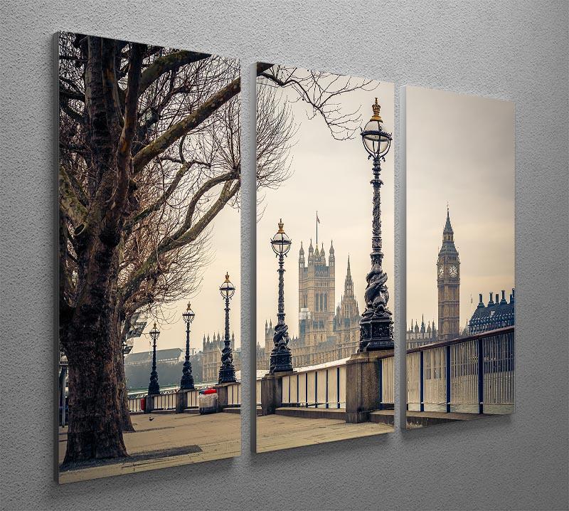 A stunning 3-panel canvas print featuring Big Ben and the Houses of Parliament, showcasing intricate details and vibrant colors.