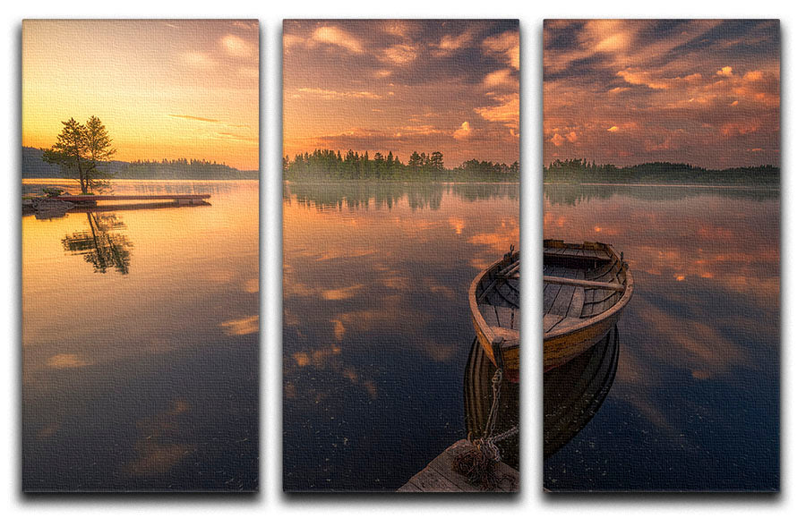 A beautiful 3-panel canvas print featuring a captivating design, perfect for enhancing home decor.