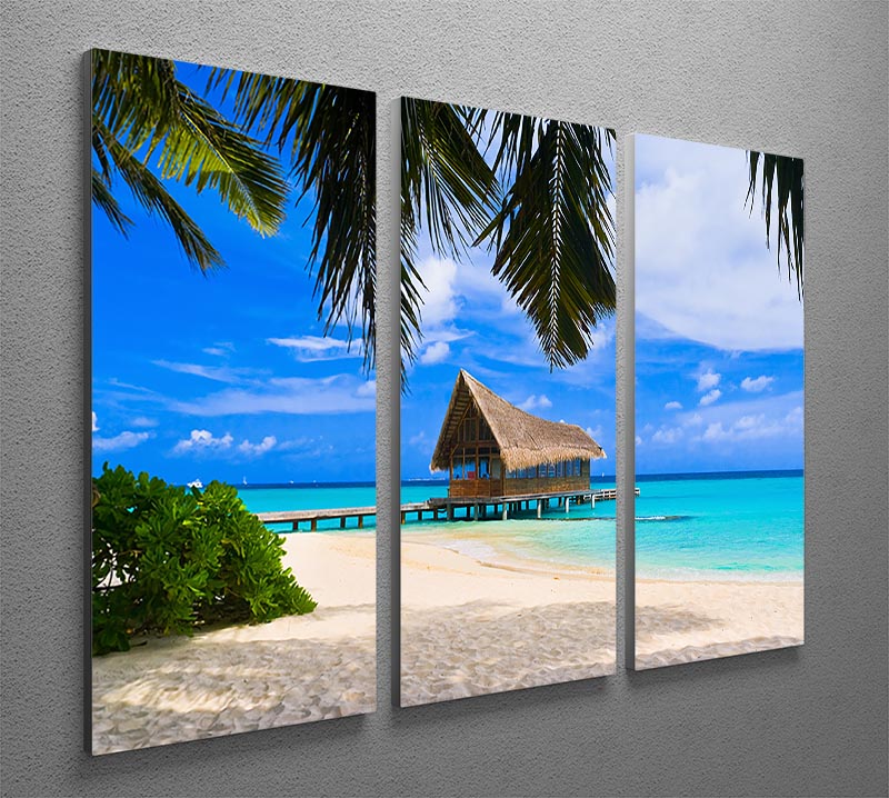 A beautiful 3-panel canvas print depicting a diving club on a tropical island, showcasing vibrant colors and serene ocean views.