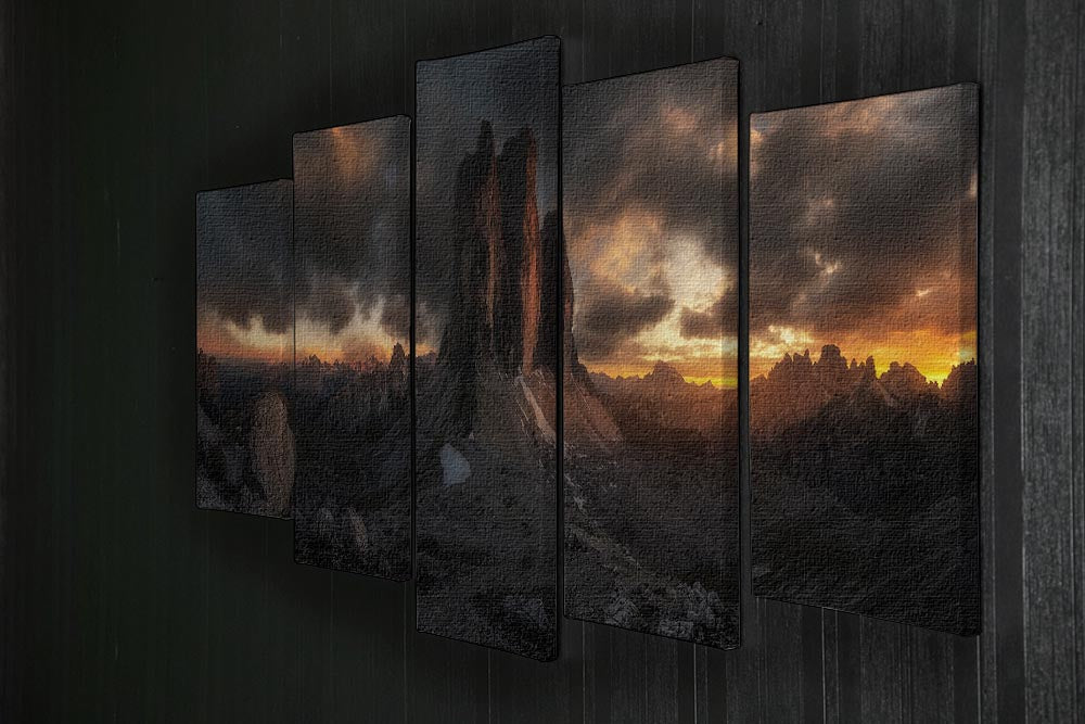 A beautiful 5-split canvas artwork depicting the Dolomitas Mountains, showcasing vibrant colors and intricate details across five panels.